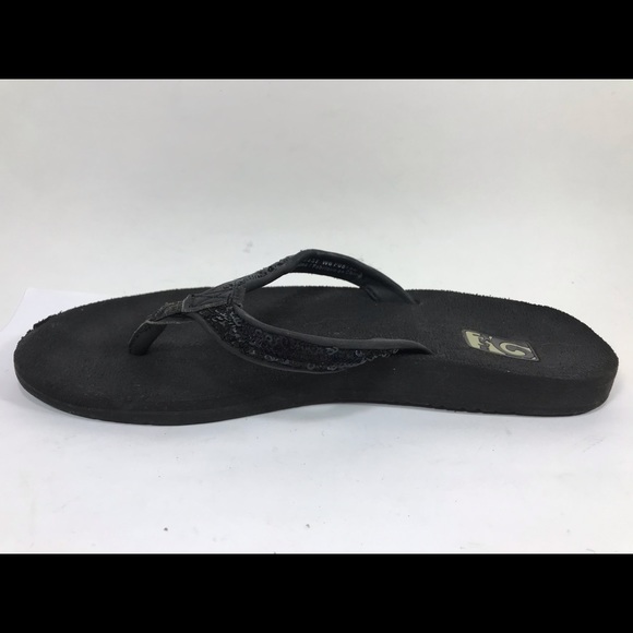 Lyst - Teva Flatform Universal in Black - Save 81%